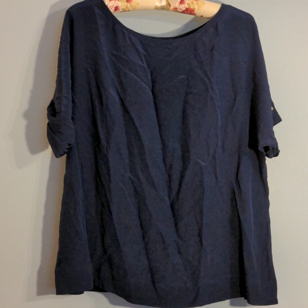 WHBM XL 100% silk navy short sleeve